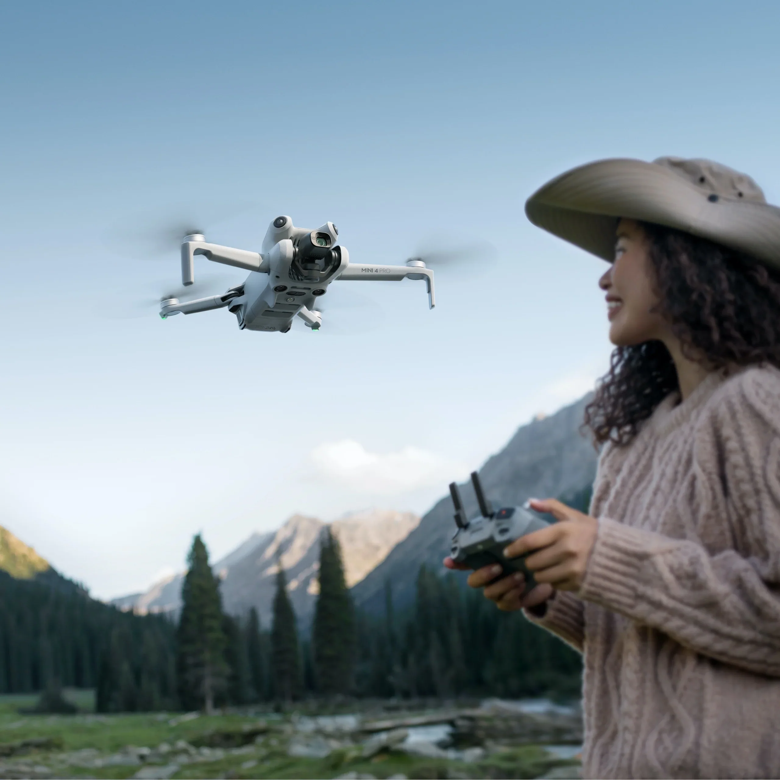 DJI Mini 4 Pro Fly More Combo with DJI RC 2 Controller - Levo Sportswear
